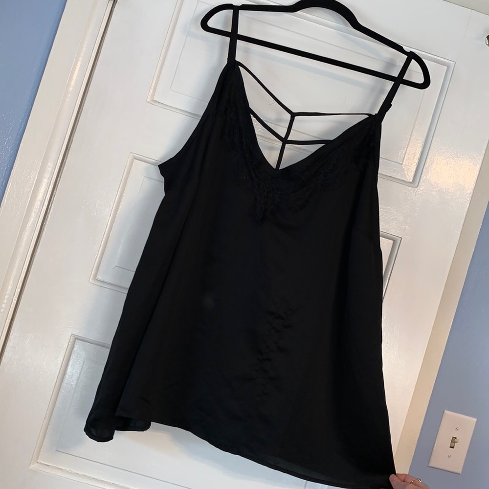 Size 4X / 28 Lane Bryant strappy front lace black tank top